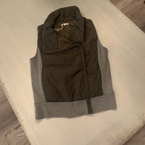 Mystree casual and chic vest